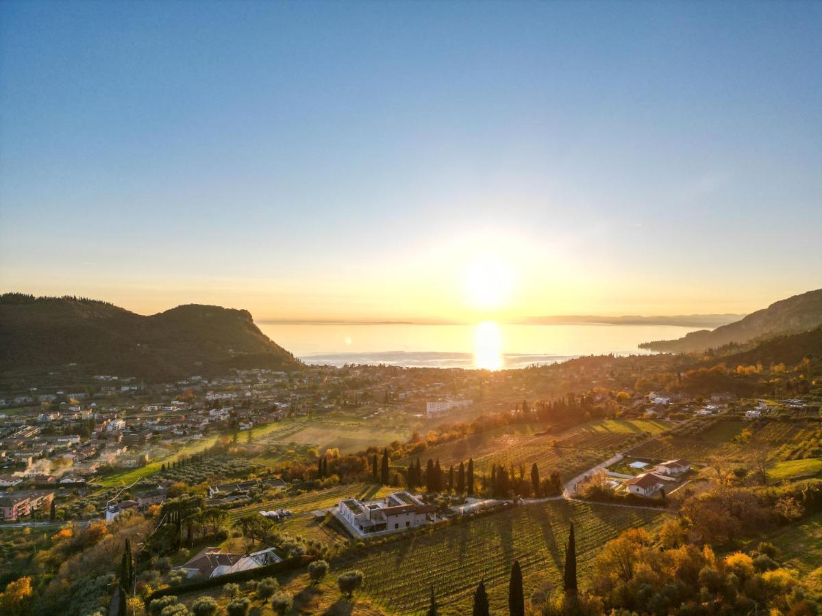 Sunset Lodge - Enjoy Holiday Garda  Ngoại thất bức ảnh