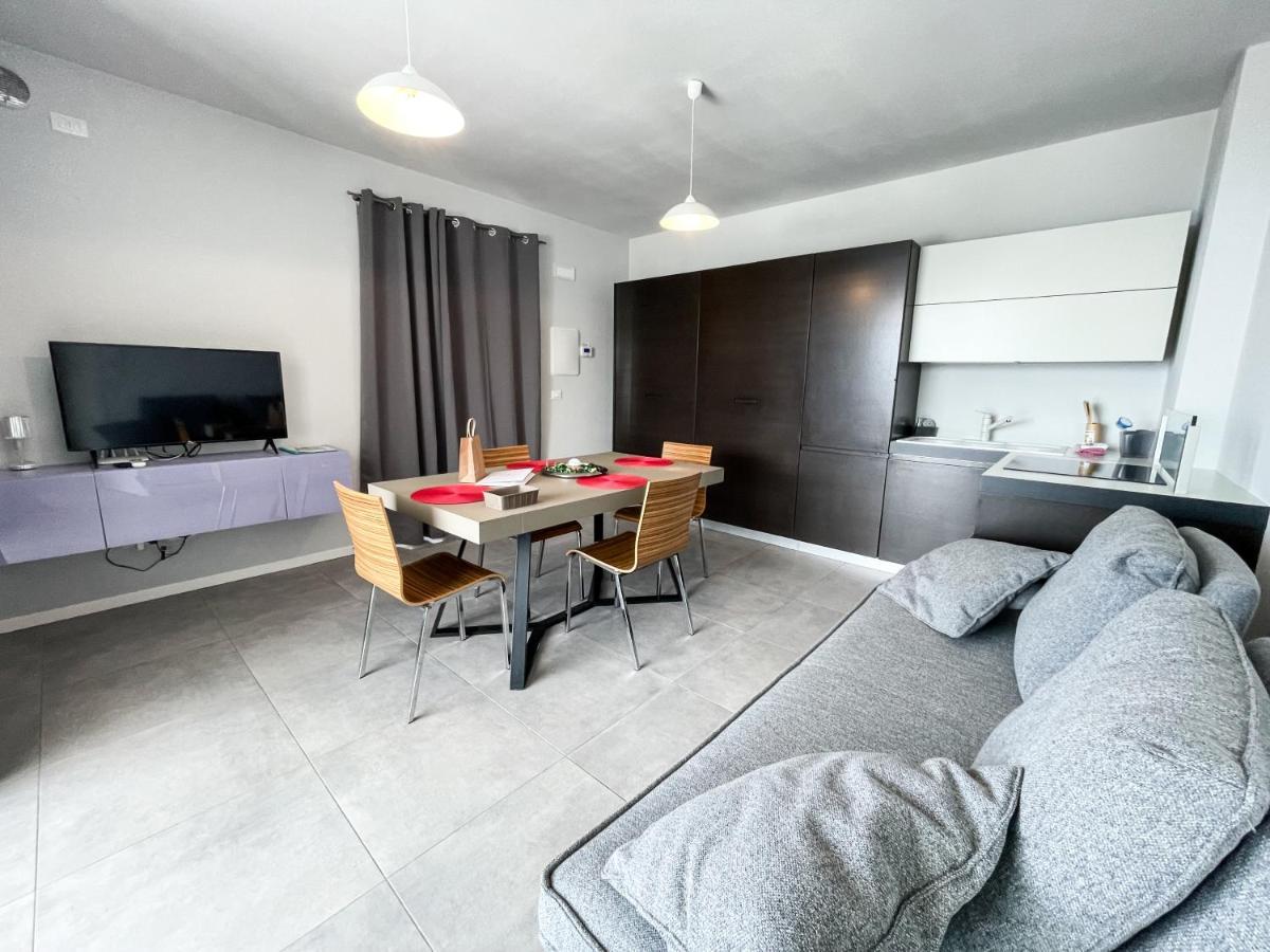Sunset Lodge - Enjoy Holiday Garda  Ngoại thất bức ảnh