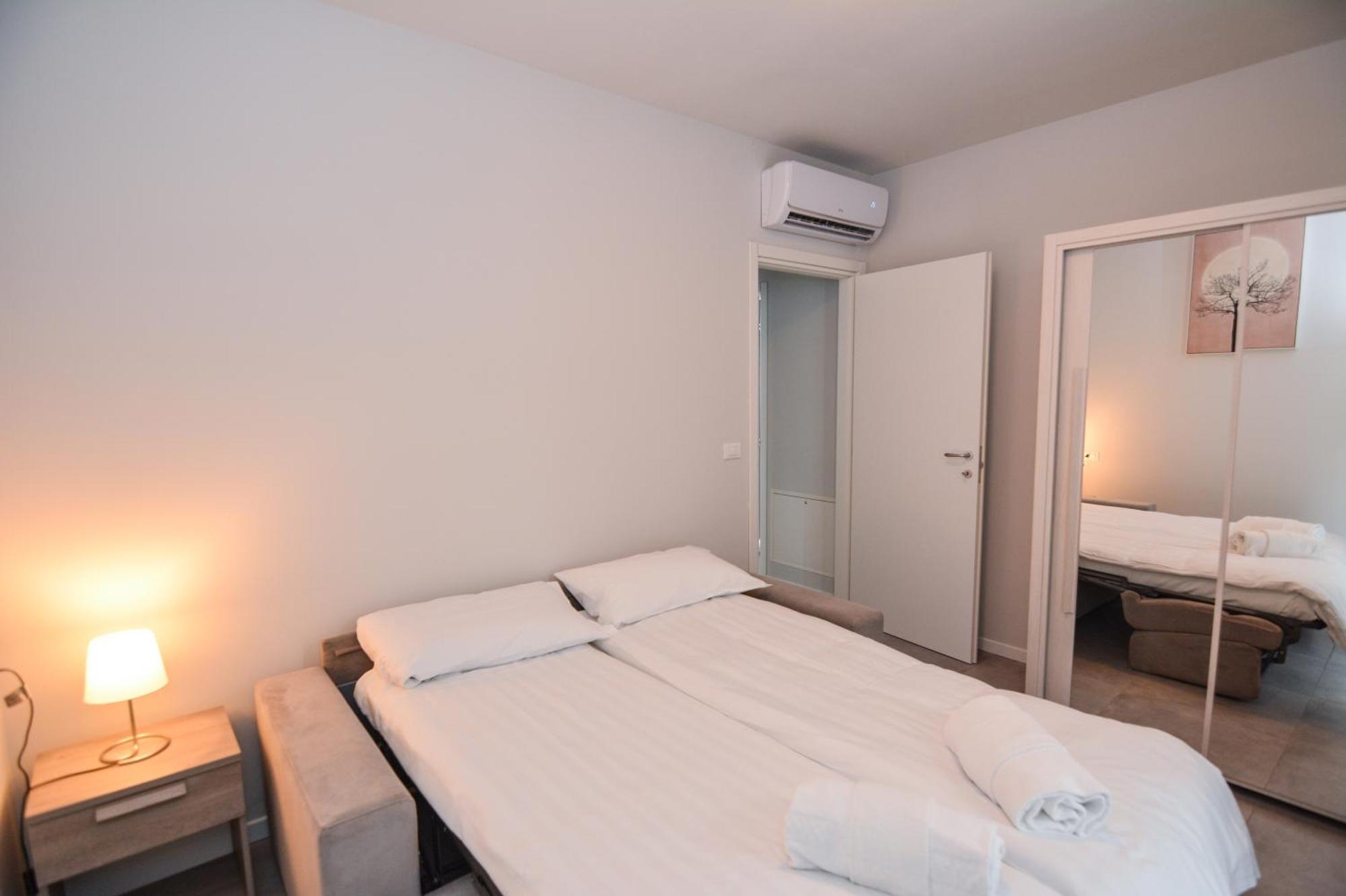 Sunset Lodge - Enjoy Holiday Garda  Ngoại thất bức ảnh