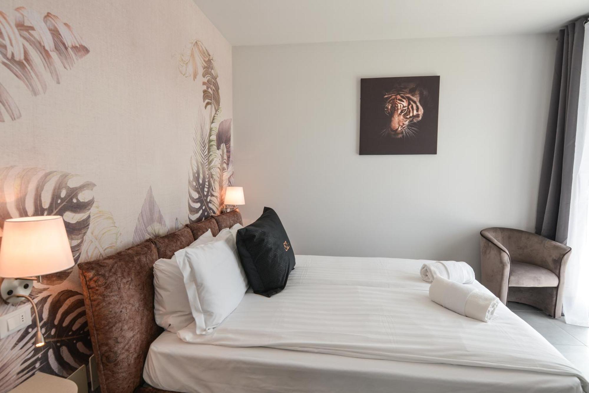 Sunset Lodge - Enjoy Holiday Garda  Ngoại thất bức ảnh